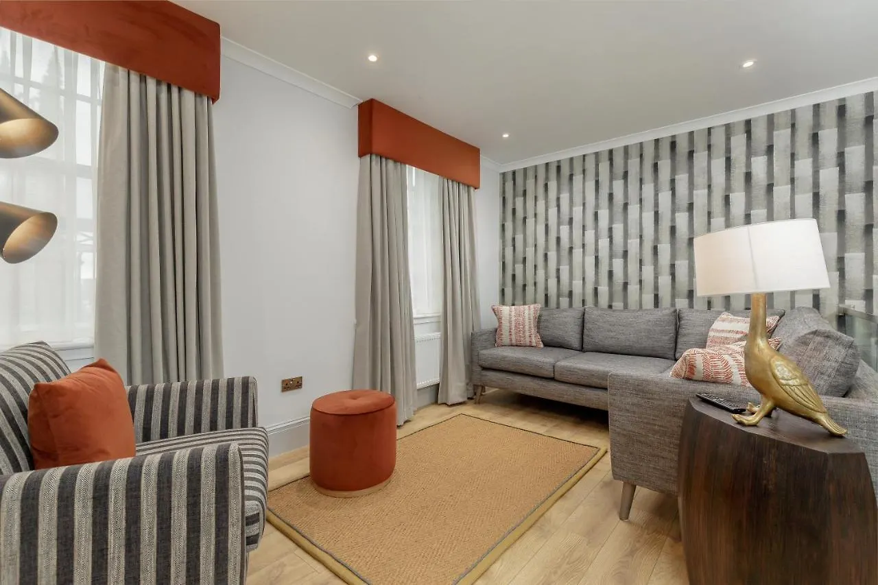Apartamento Destiny Scotland - Princes Street Residence Edimburgo Reino Unido