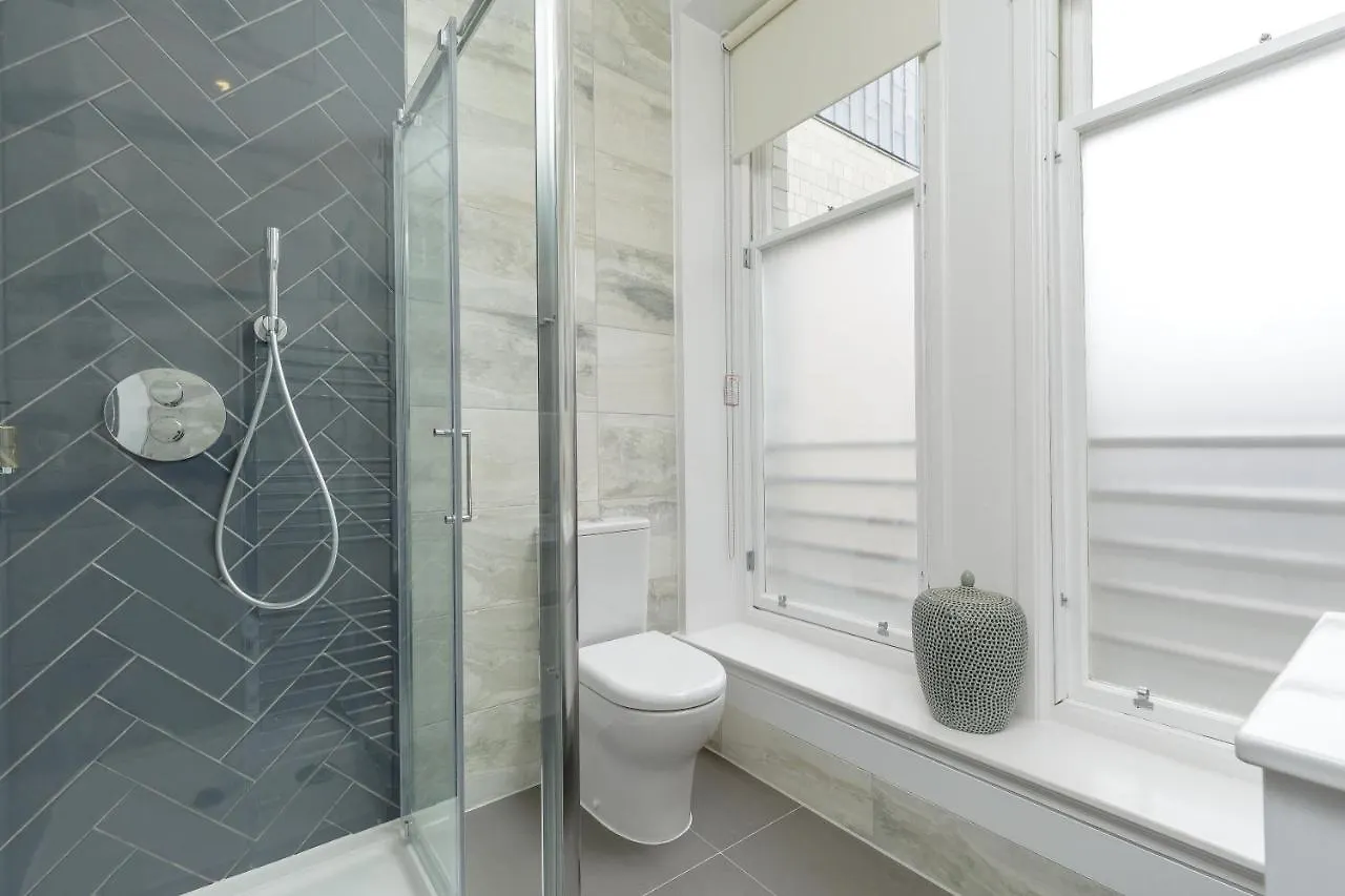 Apartamento Destiny Scotland - Princes Street Residence Edimburgo Reino Unido