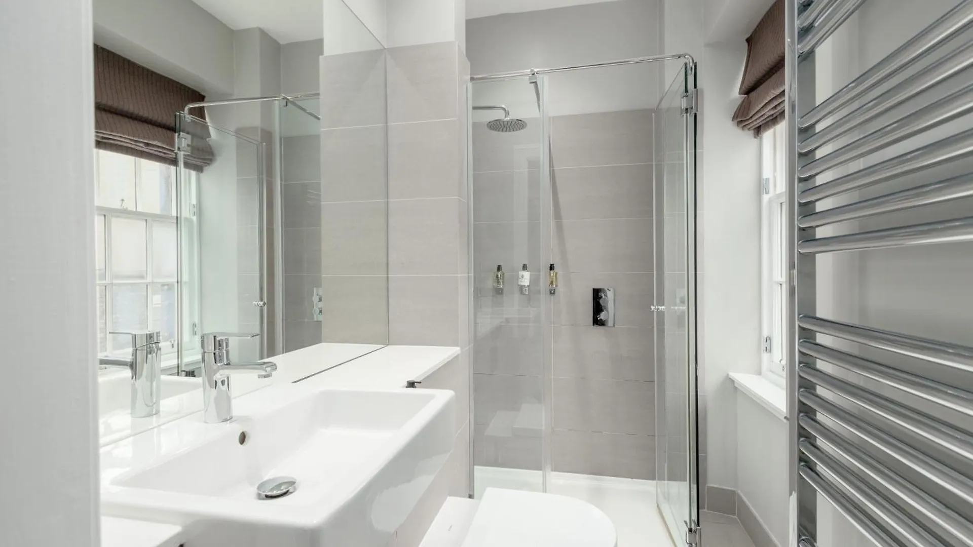 Destiny Scotland - Princes Street Residence Edimburgo