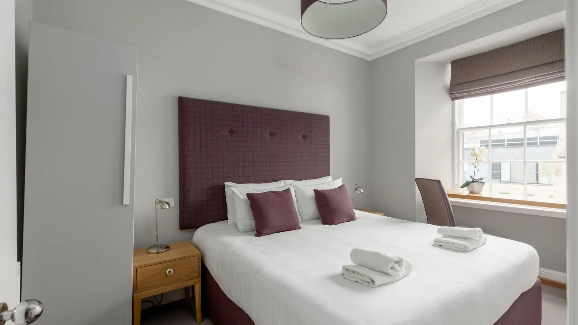 Apartamento Destiny Scotland - Princes Street Residence Edimburgo Reino Unido