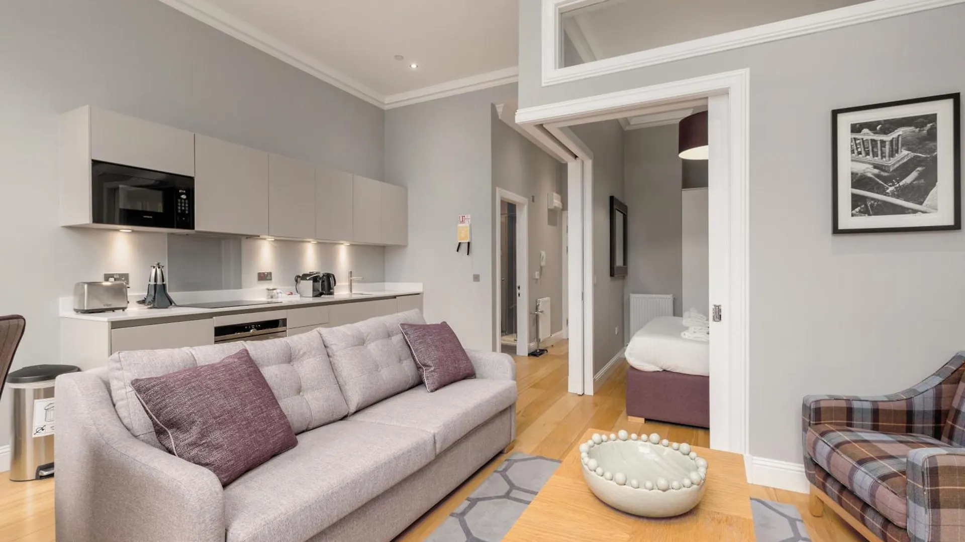 Destiny Scotland - Princes Street Residence Edimburgo